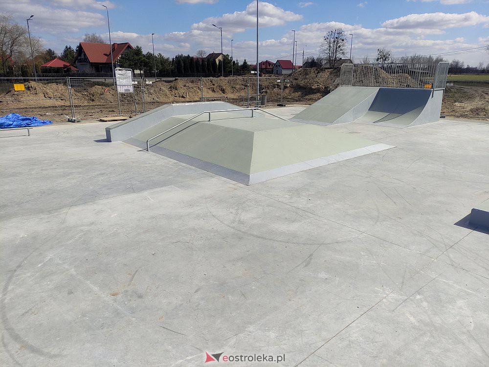 Budowa skateparku w Rzekuniu na finiszu. Kiedy otwarcie obiektu? [12.04.2022] - zdjęcie #11 - eOstroleka.pl