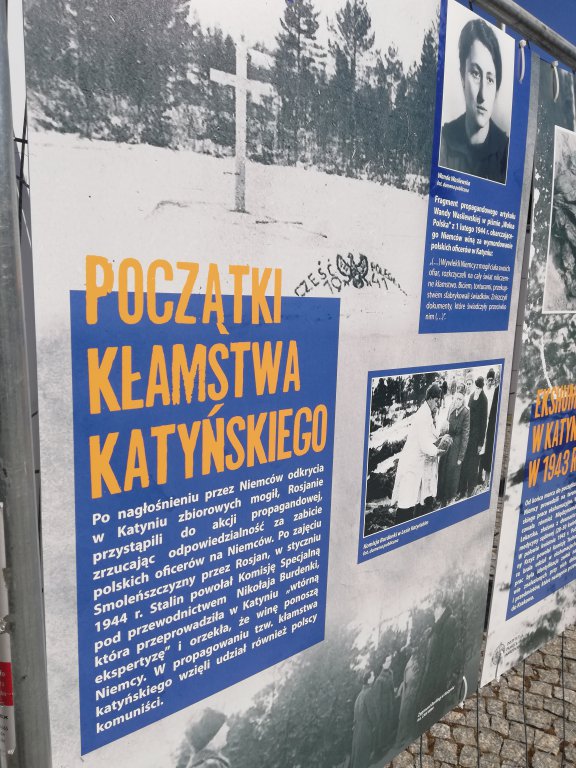 Wystawa Zbrodnia Katyńska [12.04.2022] - zdjęcie #6 - eOstroleka.pl