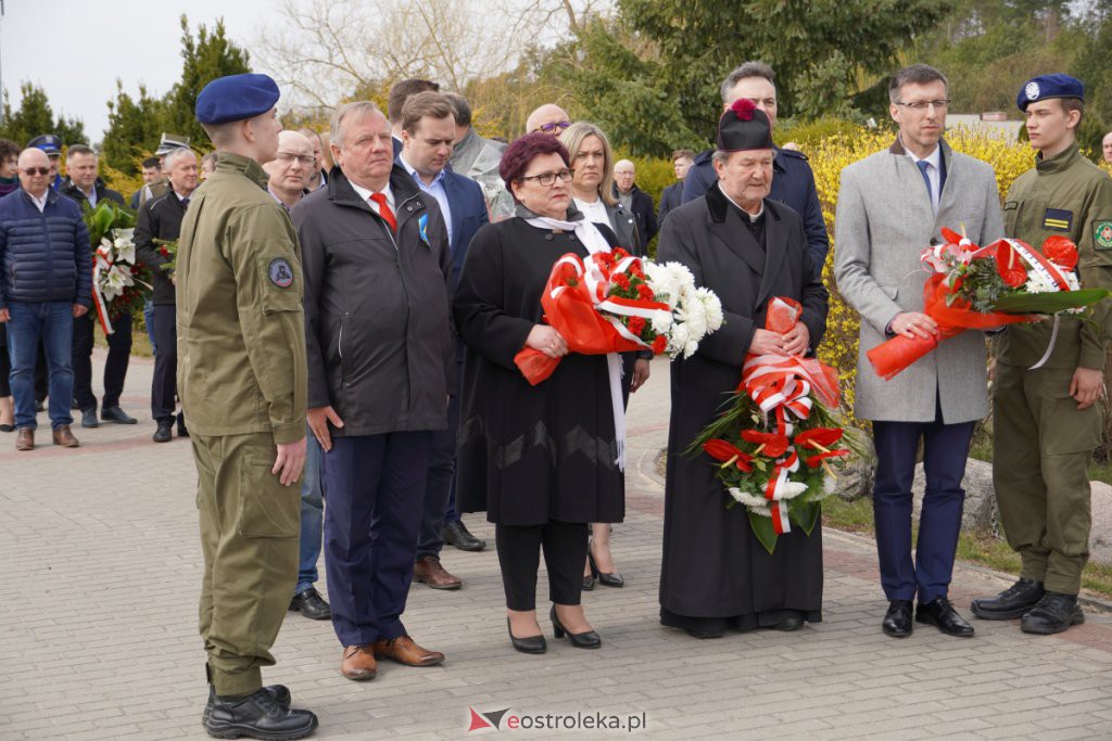 Miejskie obchody 82. rocznicy Zbrodni Katyńskiej [13.04.2022] - zdjęcie #53 - eOstroleka.pl