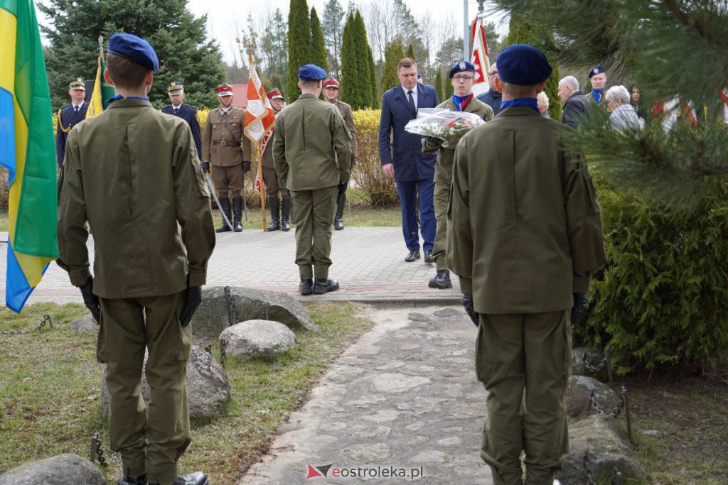 Miejskie obchody 82. rocznicy Zbrodni Katyńskiej [13.04.2022] - zdjęcie #38 - eOstroleka.pl