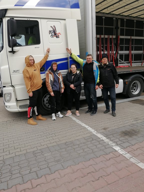 Konwój humanitarny Ostrołęka - Zasław - zdjęcie #4 - eOstroleka.pl