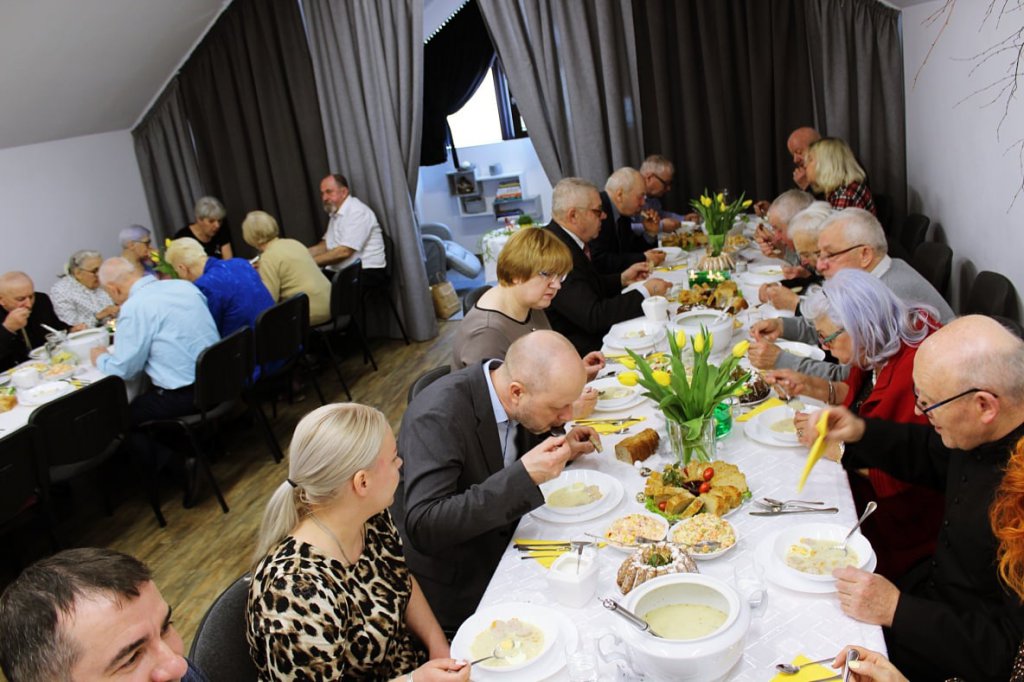 Spotkanie Wielkanocne w Dziennym Domu ,,Senior+ w Olszewie-Borkach - zdjęcie #5 - eOstroleka.pl