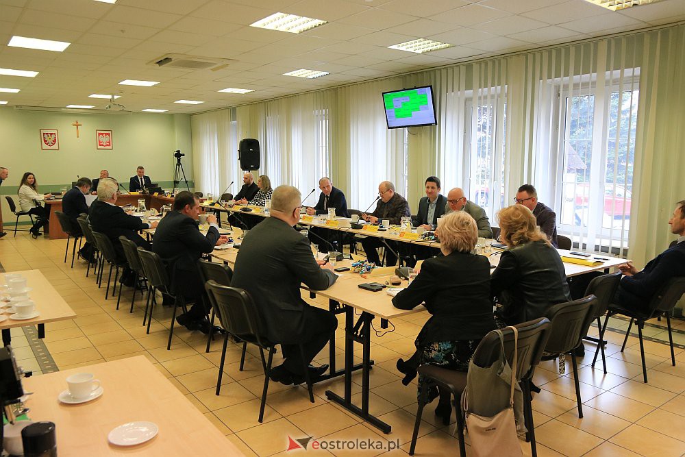 LX sesja Rady Miasta Ostrołęka [21.04.2022] - zdjęcie #1 - eOstroleka.pl