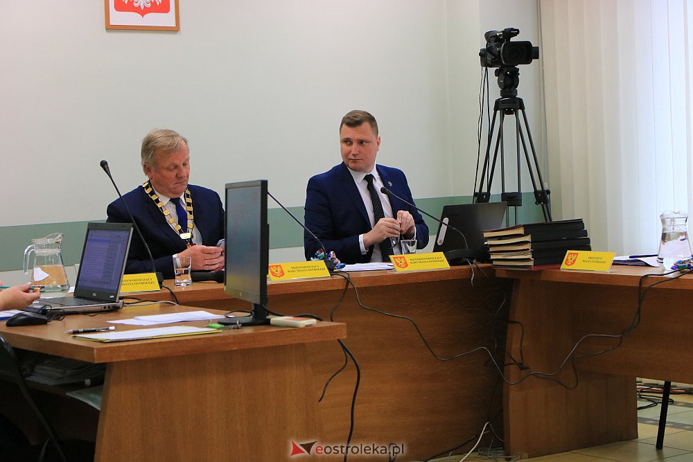 LX sesja Rady Miasta Ostrołęka [21.04.2022] - zdjęcie #9 - eOstroleka.pl