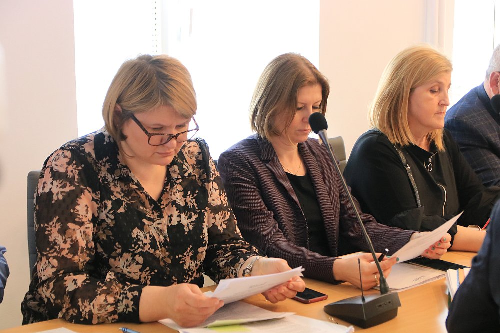 XLVII sesja Rady Powiatu w Ostrołęce [21.04.2022] - zdjęcie #30 - eOstroleka.pl