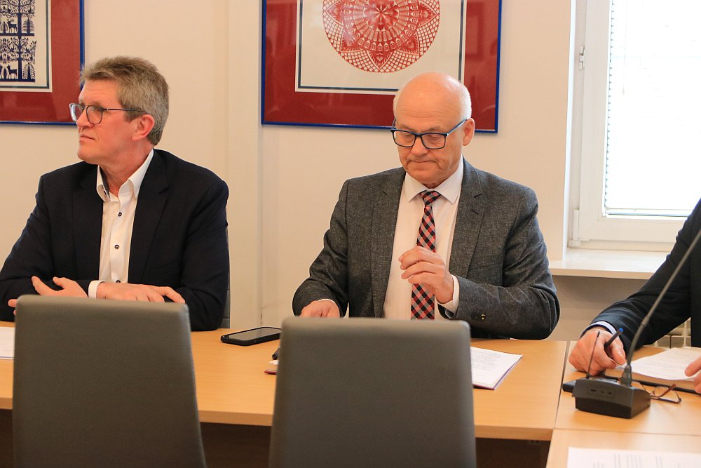 XLVII sesja Rady Powiatu w Ostrołęce [21.04.2022] - zdjęcie #25 - eOstroleka.pl