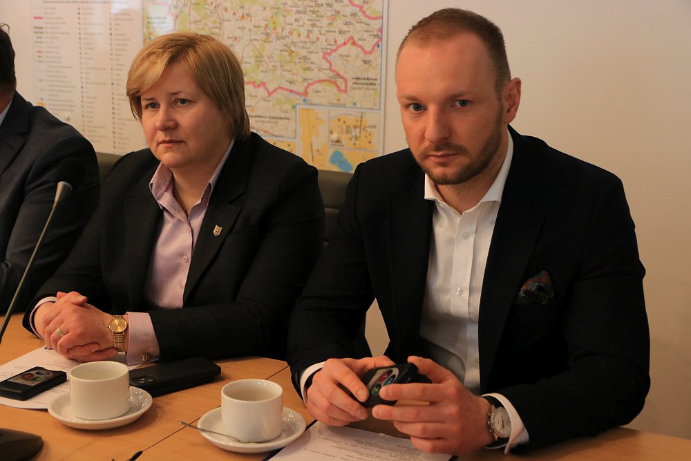 XLVII sesja Rady Powiatu w Ostrołęce [21.04.2022] - zdjęcie #35 - eOstroleka.pl