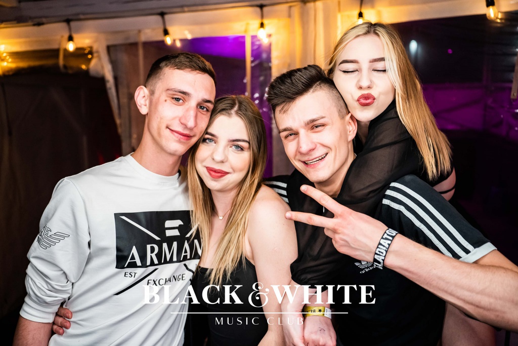 Easter Partyw Clubie Black&White [17.04.2022] - zdjęcie #20 - eOstroleka.pl