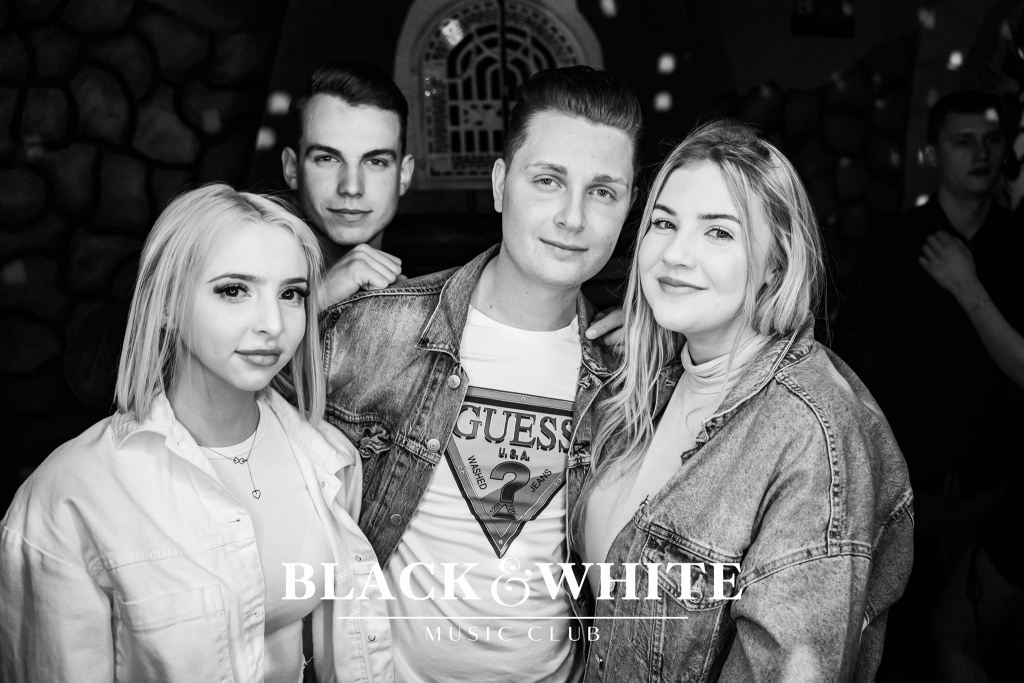 Easter Partyw Clubie Black&White [17.04.2022] - zdjęcie #9 - eOstroleka.pl