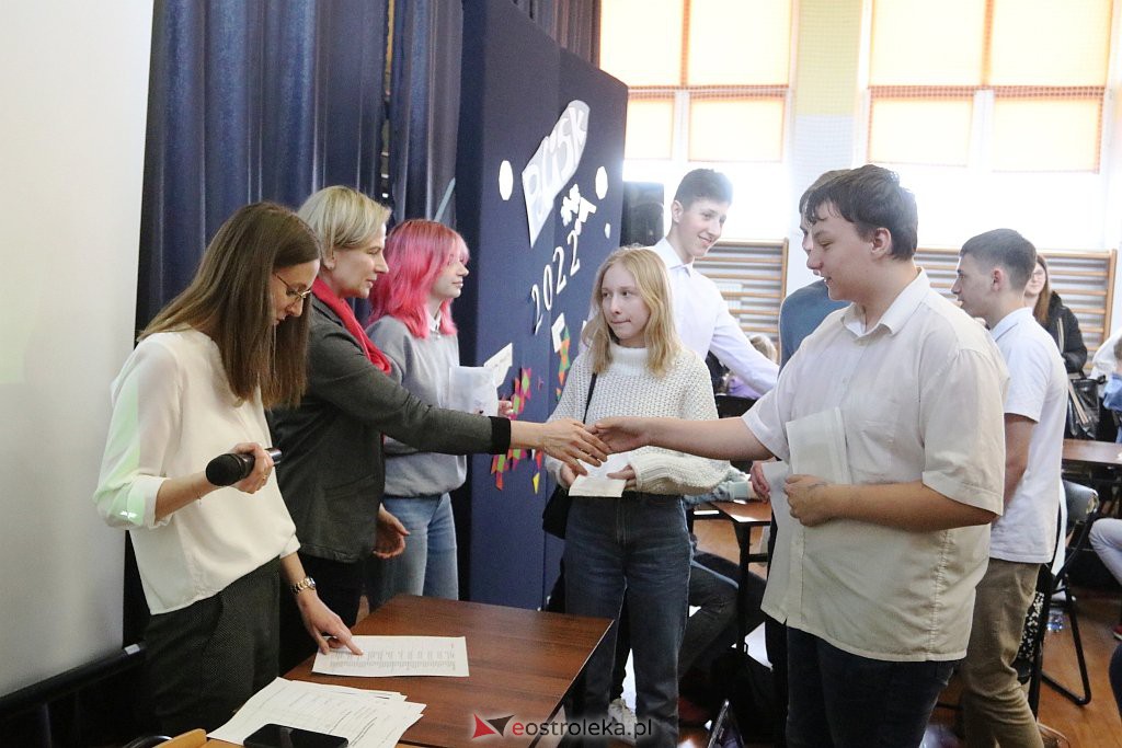 Konkurs matematyczny POCISK w II LO [22.04.2022] - zdjęcie #1 - eOstroleka.pl