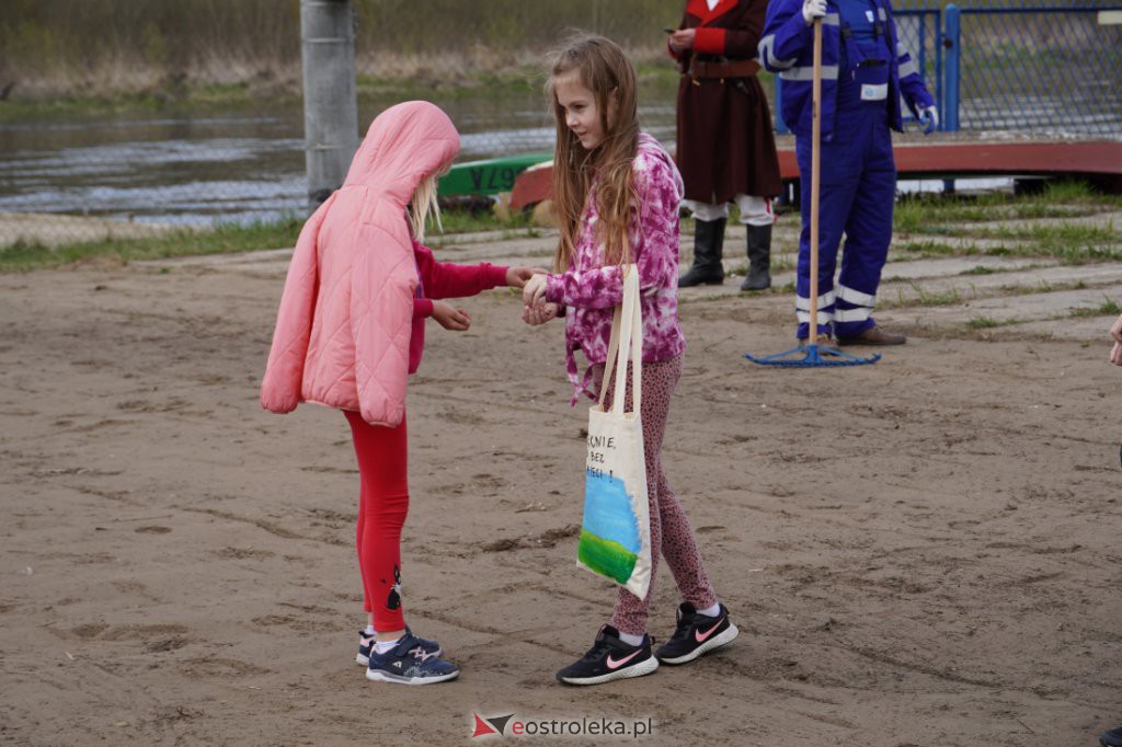 „Kwietne Łąki” w porcie rzecznym w Ostrołęce [22.04.2022] - zdjęcie #9 - eOstroleka.pl