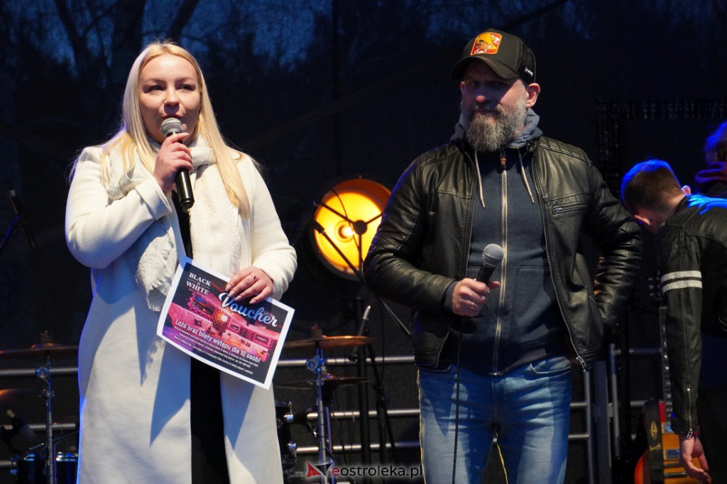 Festyn charytatywny w Nowej Wsi Solidarni z Ukrainą. Madma i Tuhaj Bej [24.04.2022] - zdjęcie #57 - eOstroleka.pl
