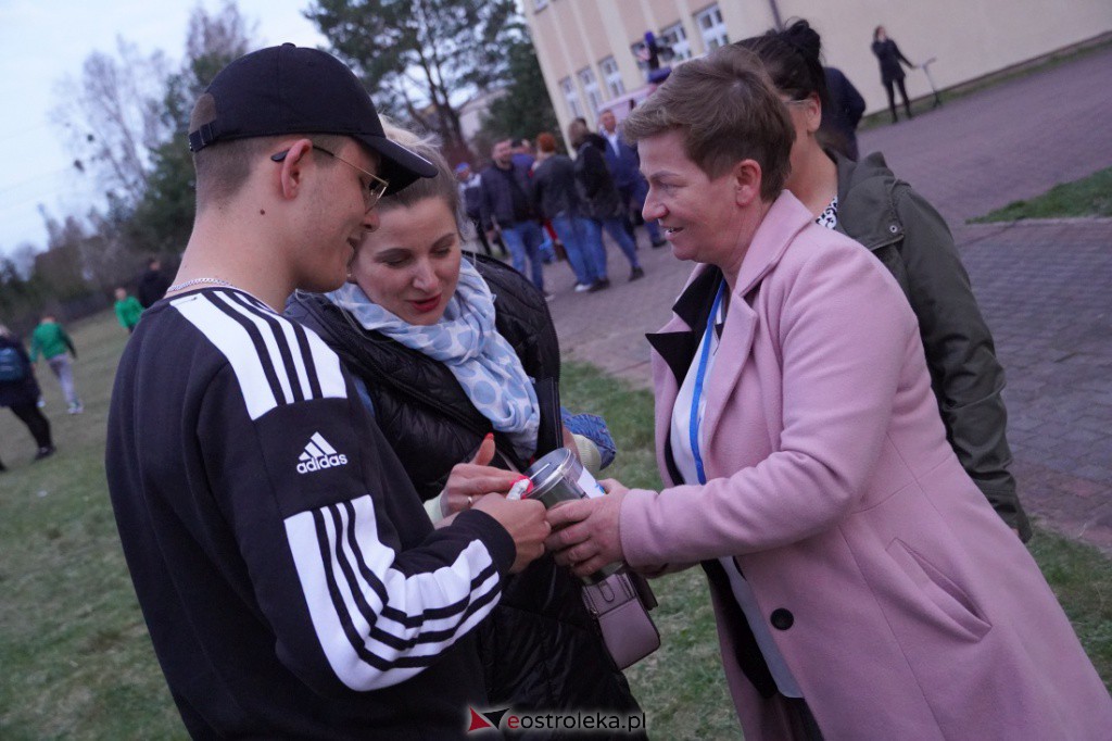 Festyn charytatywny w Nowej Wsi Solidarni z Ukrainą. Madma i Tuhaj Bej [24.04.2022] - zdjęcie #59 - eOstroleka.pl