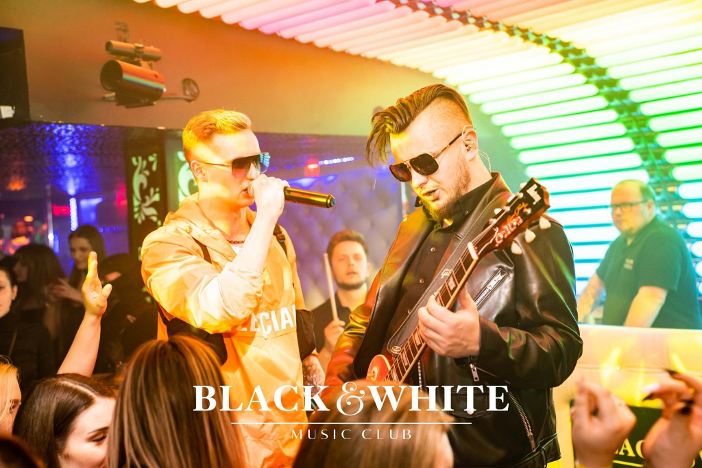 Lany Poniedziałek w Clubie Black&White. Wystąpił Spontan [18.04.2022] - zdjęcie #4 - eOstroleka.pl