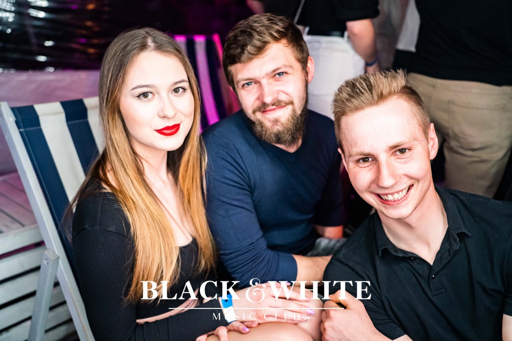 Lany Poniedziałek w Clubie Black&White. Wystąpił Spontan [18.04.2022] - zdjęcie #5 - eOstroleka.pl