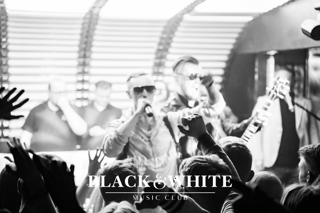 Lany Poniedziałek w Clubie Black&White. Wystąpił Spontan [18.04.2022] - zdjęcie #13 - eOstroleka.pl