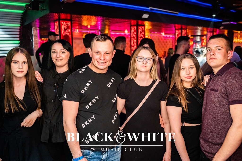 Lany Poniedziałek w Clubie Black&White. Wystąpił Spontan [18.04.2022] - zdjęcie #23 - eOstroleka.pl