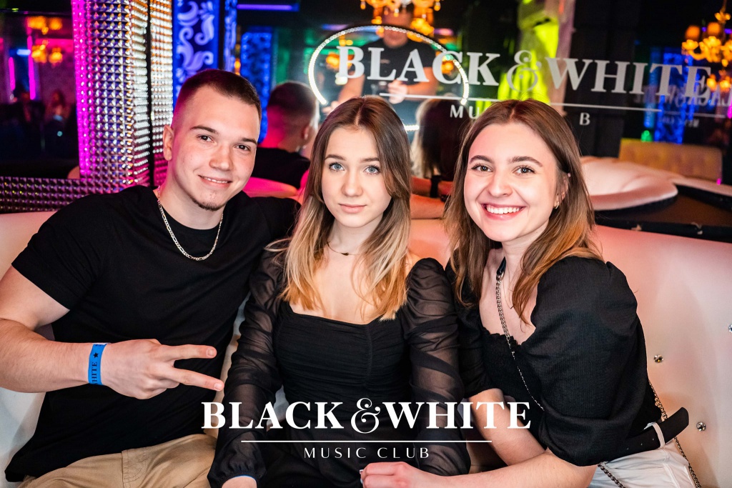 Lany Poniedziałek w Clubie Black&White. Wystąpił Spontan [18.04.2022] - zdjęcie #36 - eOstroleka.pl