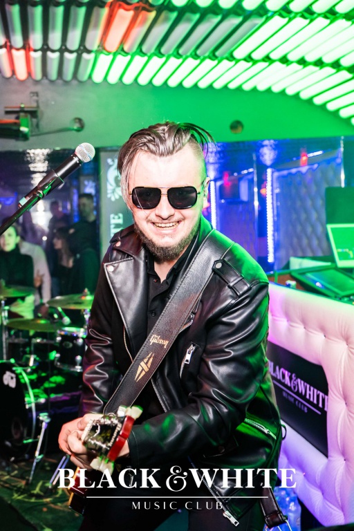Lany Poniedziałek w Clubie Black&White. Wystąpił Spontan [18.04.2022] - zdjęcie #70 - eOstroleka.pl