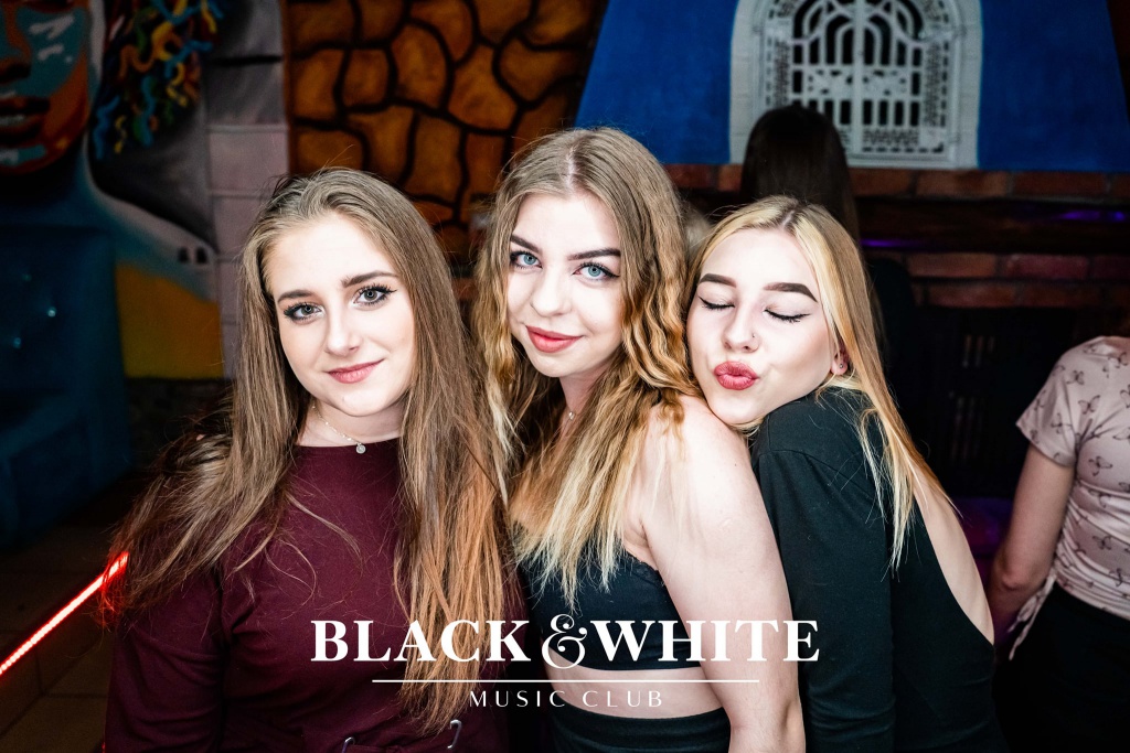 Lany Poniedziałek w Clubie Black&White. Wystąpił Spontan [18.04.2022] - zdjęcie #65 - eOstroleka.pl