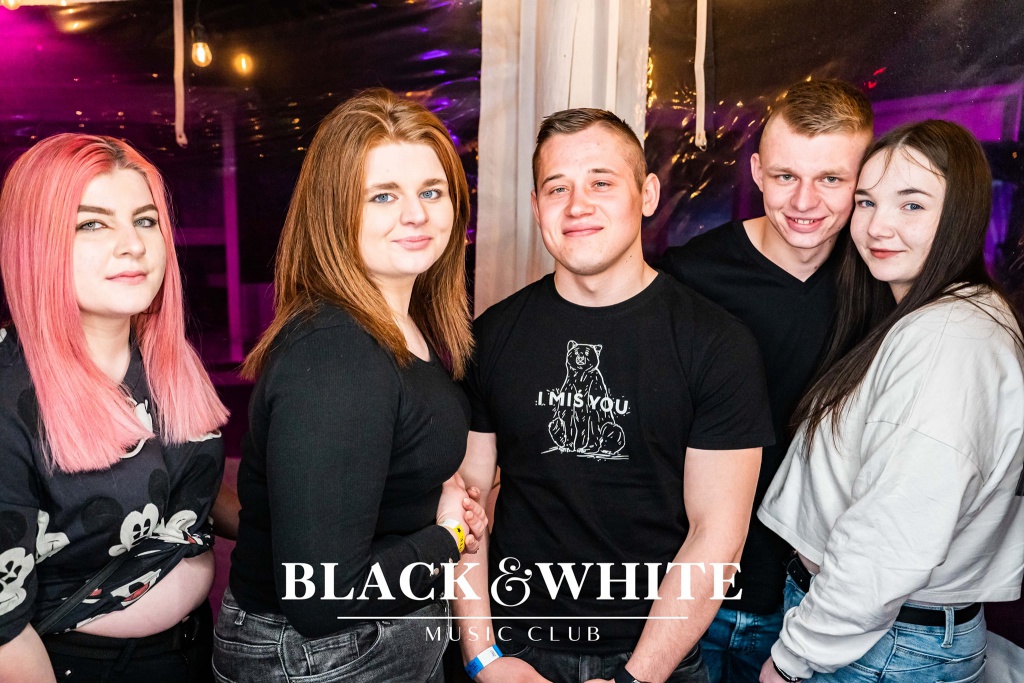 Lany Poniedziałek w Clubie Black&White. Wystąpił Spontan [18.04.2022] - zdjęcie #88 - eOstroleka.pl