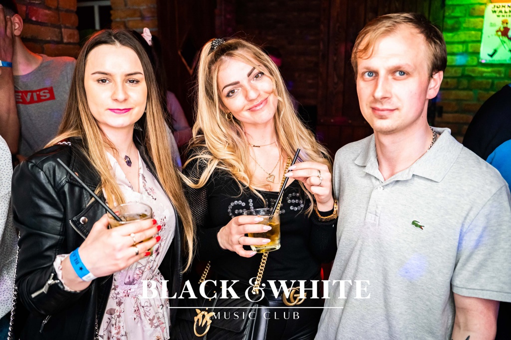 Lany Poniedziałek w Clubie Black&White. Wystąpił Spontan [18.04.2022] - zdjęcie #89 - eOstroleka.pl
