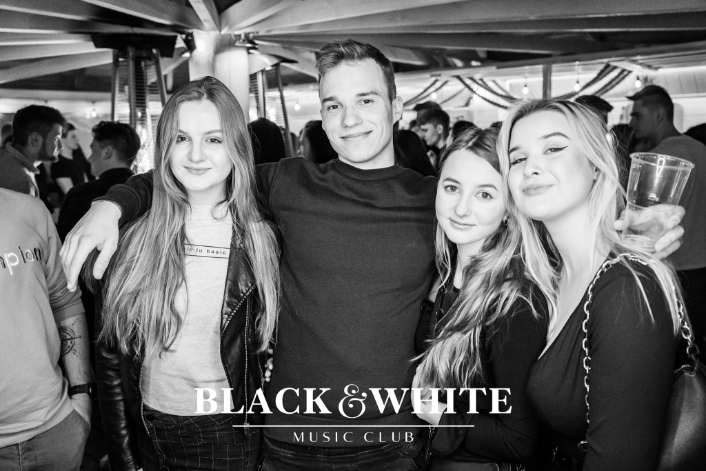 Lany Poniedziałek w Clubie Black&White. Wystąpił Spontan [18.04.2022] - zdjęcie #20 - eOstroleka.pl