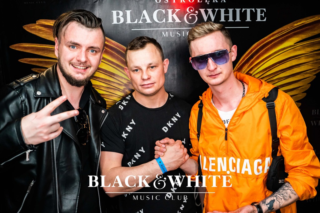 Lany Poniedziałek w Clubie Black&White. Wystąpił Spontan [18.04.2022] - zdjęcie #99 - eOstroleka.pl