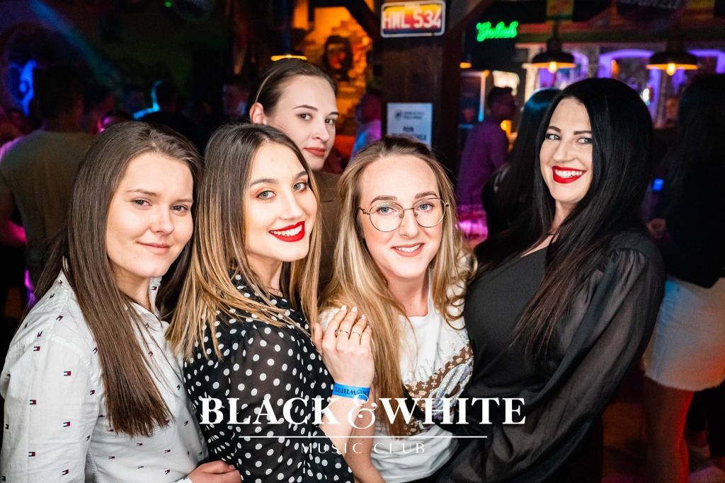 Lany Poniedziałek w Clubie Black&White. Wystąpił Spontan [18.04.2022] - zdjęcie #10 - eOstroleka.pl
