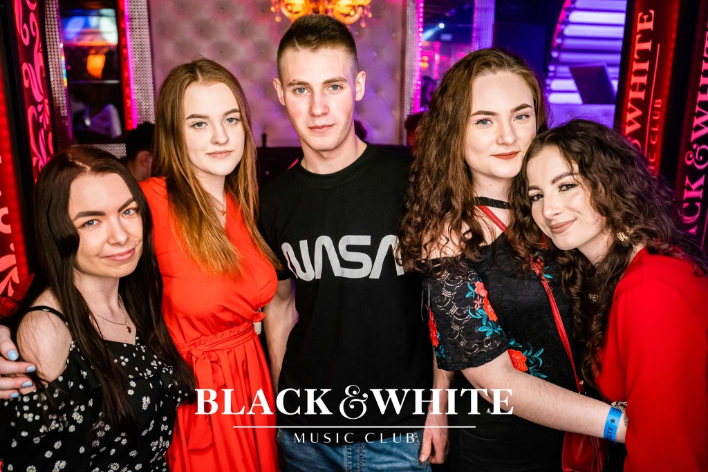 Lany Poniedziałek w Clubie Black&White. Wystąpił Spontan [18.04.2022] - zdjęcie #102 - eOstroleka.pl