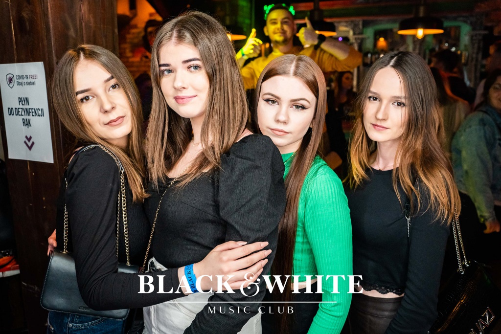 Lany Poniedziałek w Clubie Black&White. Wystąpił Spontan [18.04.2022] - zdjęcie #107 - eOstroleka.pl