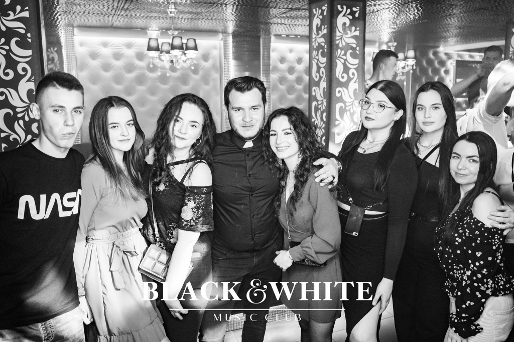 Lany Poniedziałek w Clubie Black&White. Wystąpił Spontan [18.04.2022] - zdjęcie #109 - eOstroleka.pl