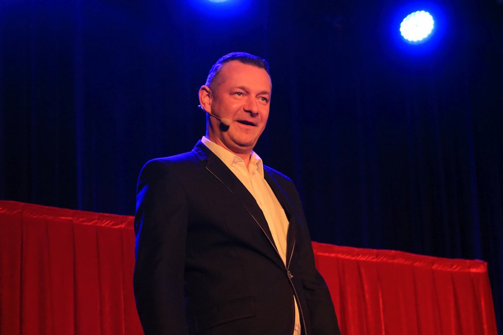 Kabaret Nowaki w Ostrołęce [25.04.2022] - zdjęcie #7 - eOstroleka.pl