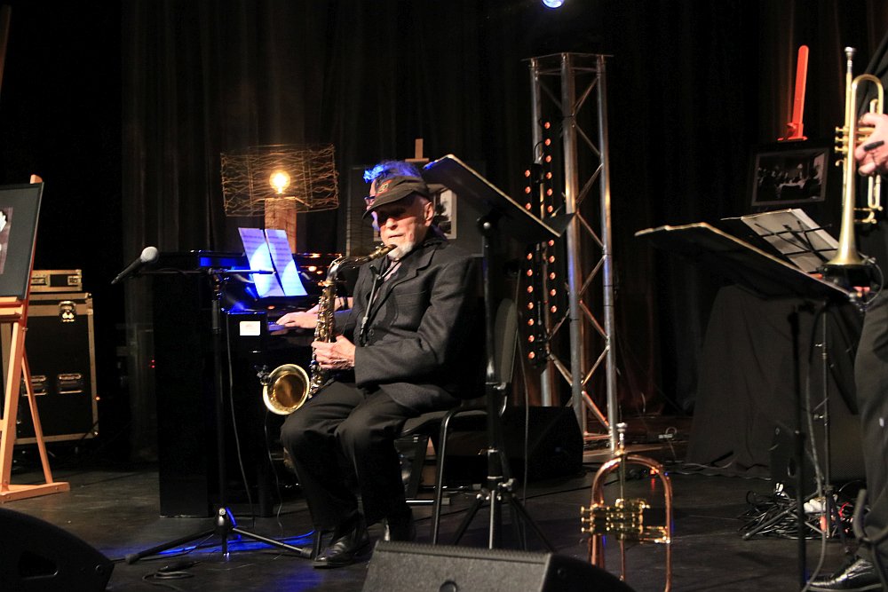 Od jazzu po rock w Multimedialnym Centrum Natura [27.04.2022] - zdjęcie #37 - eOstroleka.pl