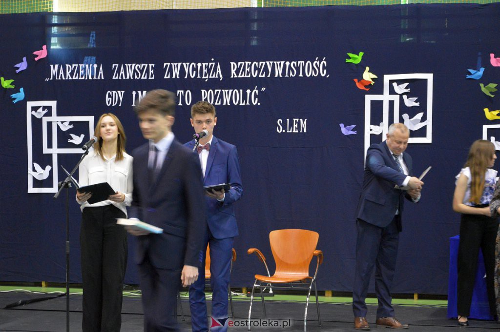 Zakończenie roku szkolnego maturzystów z III LO 2021/2022 [28.04.2022] - zdjęcie #46 - eOstroleka.pl
