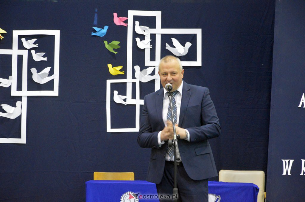 Zakończenie roku szkolnego maturzystów z III LO 2021/2022 [28.04.2022] - zdjęcie #10 - eOstroleka.pl