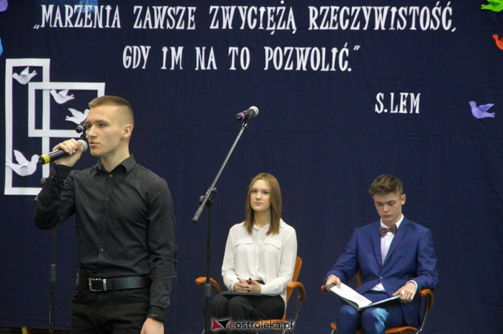 Zakończenie roku szkolnego maturzystów z III LO 2021/2022 [28.04.2022] - zdjęcie #78 - eOstroleka.pl