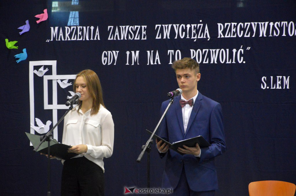 Zakończenie roku szkolnego maturzystów z III LO 2021/2022 [28.04.2022] - zdjęcie #102 - eOstroleka.pl