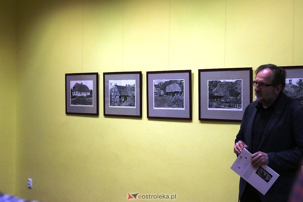 Wernisaż wystawy fotografii Henryka Rogozińskiego [28.04.2022] - zdjęcie #10 - eOstroleka.pl