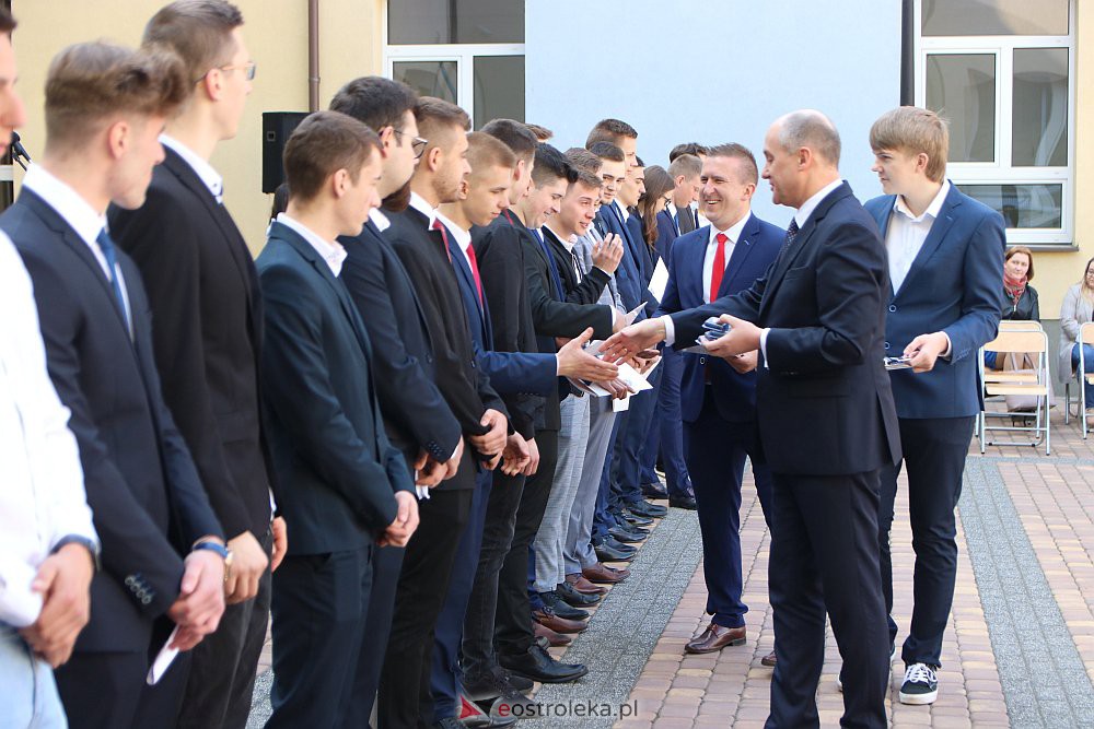 Zakończenie roku szkolnego maturzystów z ZSZ nr 1 [29.04.2022] - zdjęcie #90 - eOstroleka.pl