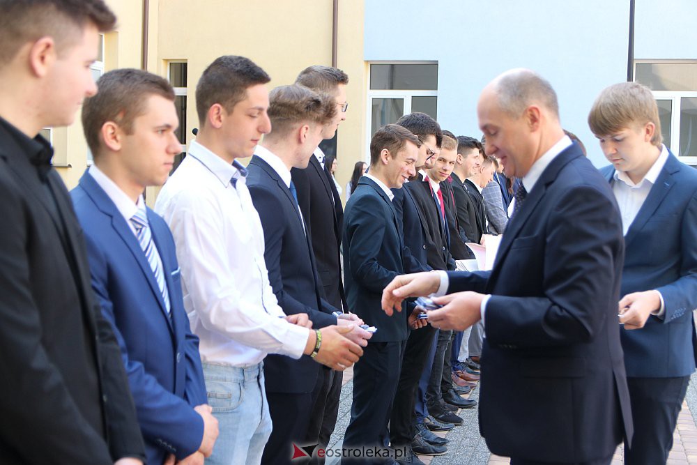 Zakończenie roku szkolnego maturzystów z ZSZ nr 1 [29.04.2022] - zdjęcie #94 - eOstroleka.pl
