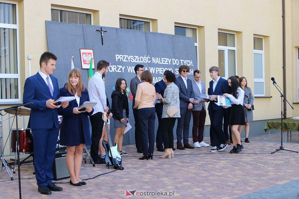 Zakończenie roku szkolnego maturzystów z ZSZ nr 1 [29.04.2022] - zdjęcie #119 - eOstroleka.pl