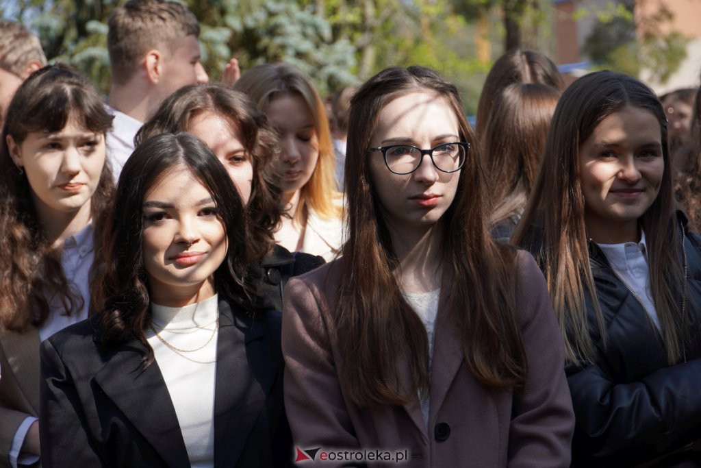Zakończenie roku szkolnego maturzystów I LO [29.04.2022] - zdjęcie #40 - eOstroleka.pl