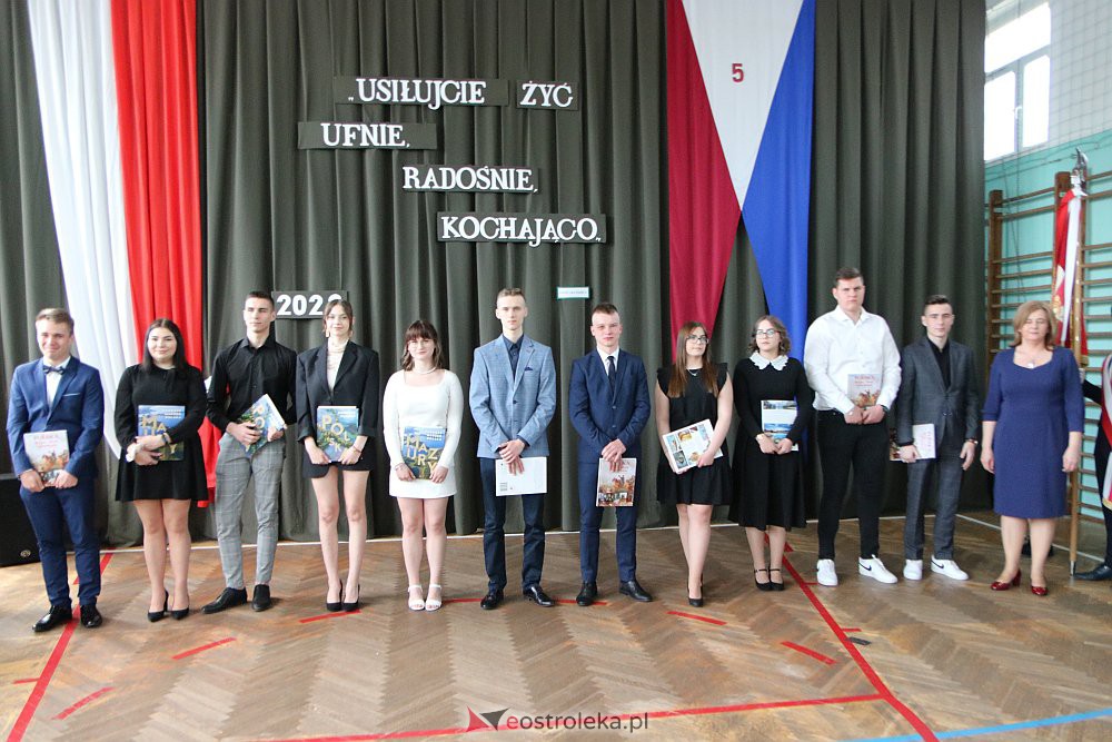 Zakończenie roku szkolnego w ZSZ nr 2 [29.04.2022] - zdjęcie #57 - eOstroleka.pl