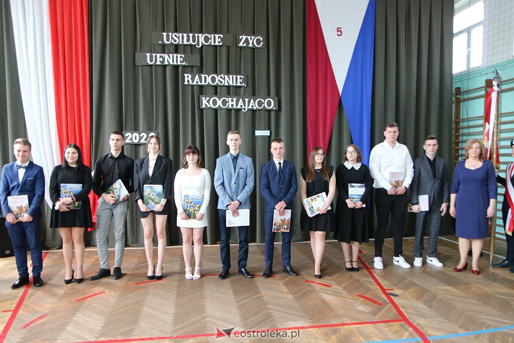 Zakończenie roku szkolnego w ZSZ nr 2 [29.04.2022] - zdjęcie #56 - eOstroleka.pl