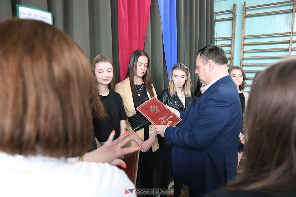 Zakończenie roku szkolnego w ZSZ nr 2 [29.04.2022] - zdjęcie #12 - eOstroleka.pl
