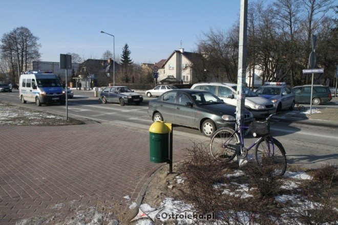 Potrącenie pieszego(15-02-2011) - zdjęcie #4 - eOstroleka.pl