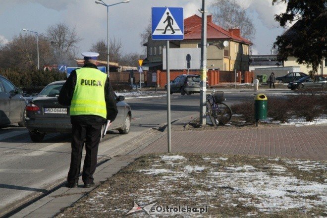 Potrącenie pieszego(15-02-2011) - zdjęcie #8 - eOstroleka.pl