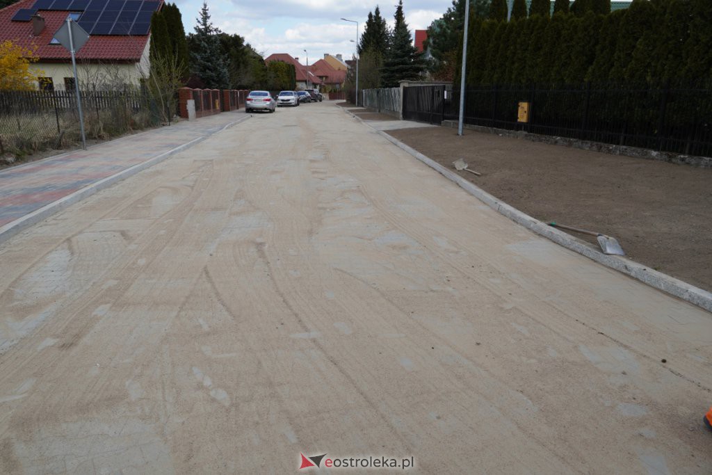 Przebudowa ulicy Nadnarwiańskiej - odbiór [29.04.2022] - zdjęcie #14 - eOstroleka.pl