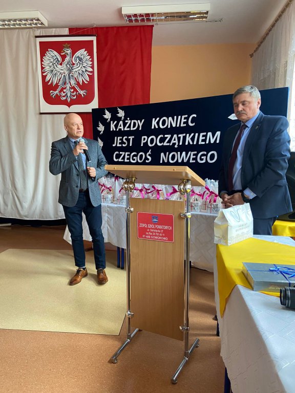 Zakończenie roku szkolnego klas maturalnych  w ZSP w Goworowie [29.04.2022] - zdjęcie #28 - eOstroleka.pl